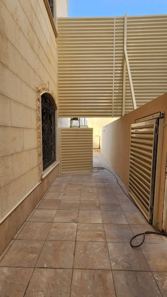 تنفيذ سواتر أحواش حديثة في الرياض