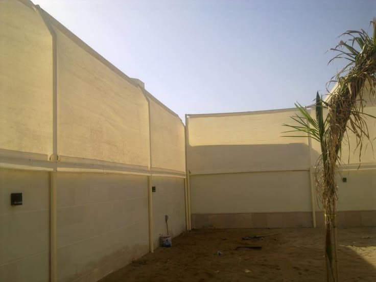 سواتر قماش مقاومة للشمس والأمطار.