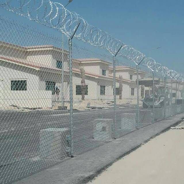 شبوك حماية أمنية وشبوك شائكة للمنازل.